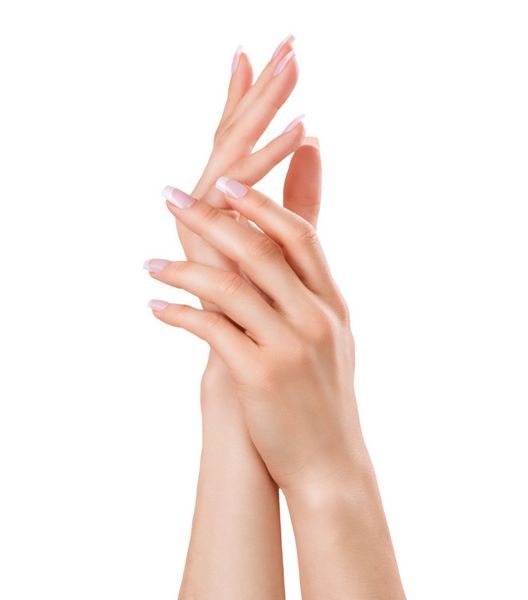 دستان زن زیبا مفهوم آبگرم و مانیکور دست زن با مانیکور فرانسوی