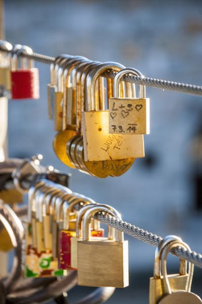 قفل های عشق روی پل قصابی در لیوبلیانا اسلوونی