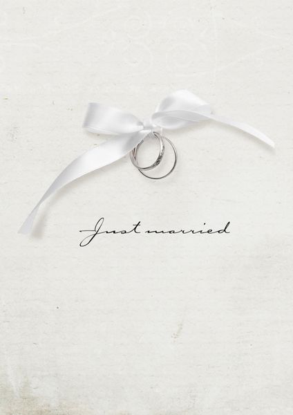 کارت عروسی با حلقه های نقره ای عمودی