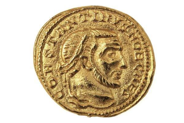 سکه طلای امپراتور روم کنستانتین اول 306-337 م