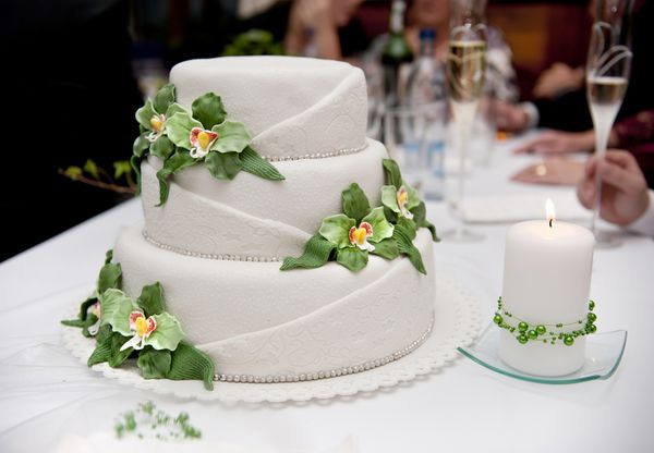 کیک عروسی زیبا و خوشمزه در جشن عروسی
