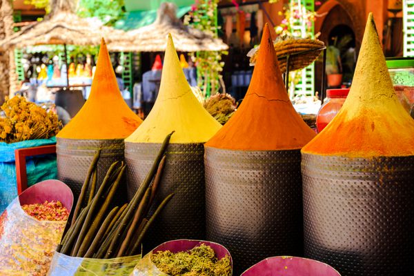 غرفه ادویه مراکشی در بازار مراکش مراکش