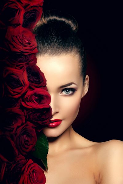 مدل زیبای گل رز زن در آرایش سالن زیبایی مو