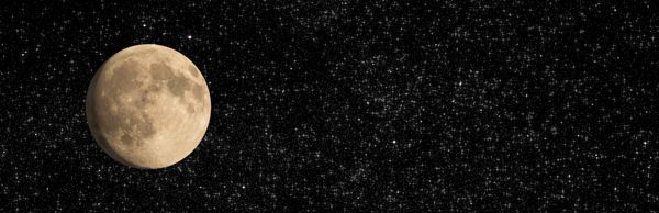 ماه و ستارگان در پس زمینه سیاه موزاییکی که از طریق تلسکوپ من گرفته شده است