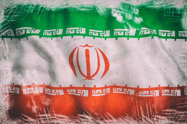 رندر سه بعدی پرچم ایران در پس زمینه سفید