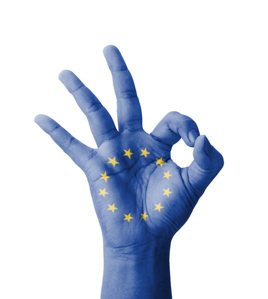 دست ساخت علامت ok پرچم اتحادیه اروپا اتحادیه اروپا نقاشی شده است