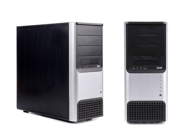 دو واحد سیستم های کامپیوتری جدا شده بر روی پس زمینه سفید