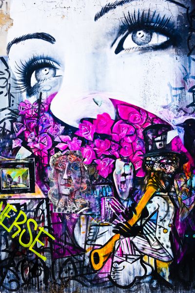 ملبورن استرالیا - 20 مارس 2014 هنر خیابانی توسط هنرمند ناشناس طرح مدیریت گرافیتی ملبورن اهمیت هنر خیابانی را در فرهنگ شهری پر جنب و جوش تشخیص می دهد