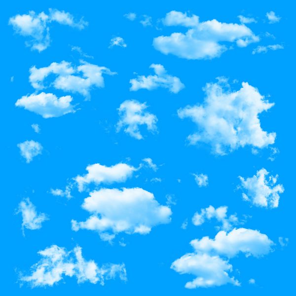 مجموعه ای از ابرهای متعدد و سازندهای ابر جدا شده در برابر پس زمینه آبی رنگ جامد