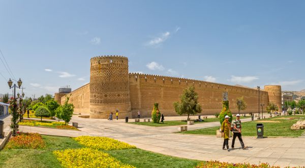 شیراز ایران - 2 اردیبهشت 1394 قلعه وکیل ارگ قدیمی کرمین خان در مرکز شهر