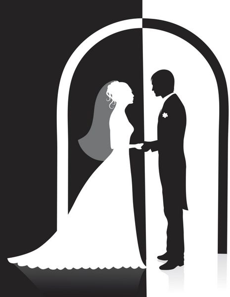 سیلوئت های سیاه و سفید از داماد و عروسی که دست در دست گرفته اند و زیر طاق ایستاده اند