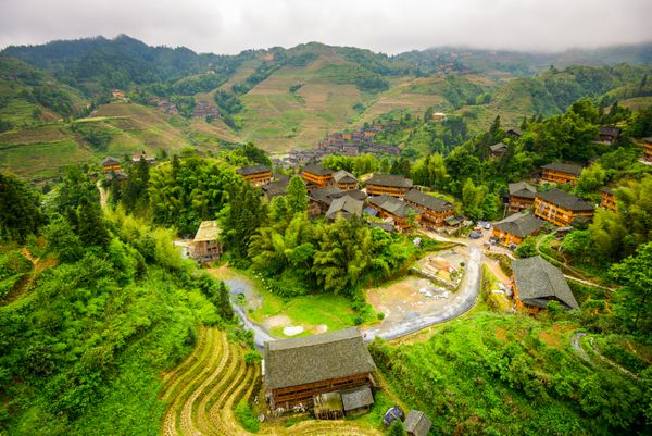 دهکده ای در کوه یاوشان در گوانگشی چین