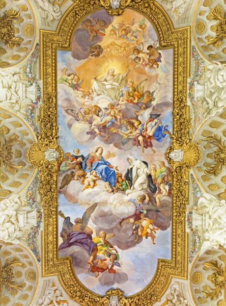 رم ایتالیا - 10 مارس 2016 نقاشی دیواری آپوتئوزیس سنت کاترین در کلیسای chiesa di santa caterina da siena a magnapoli توسط لوئیجی گارزی 1713