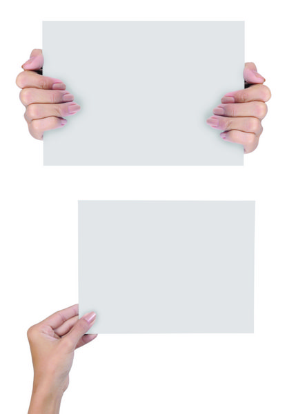 دو تصویر با دست کاغذ خالی جدا شده در پس زمینه سفید