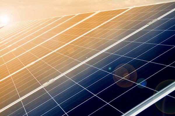 پنل خورشیدی و انرژی های تجدید پذیر