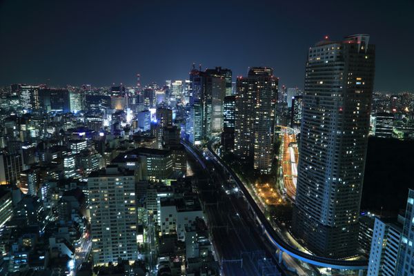 منظره شهری توکیو در شب