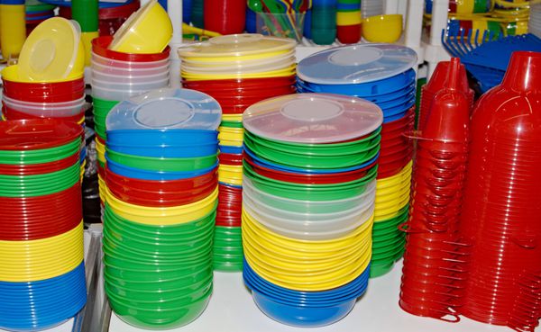 ظروف پلاستیکی رنگی