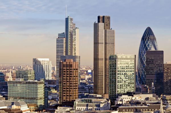 شهر لندن یکی از مراکز پیشرو در امور مالی جهانی است