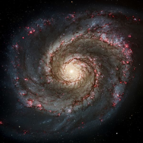 مشاهده تصویر از سیستم کهکشان جدا شده عناصر این تصویر ارائه شده توسط ناسا