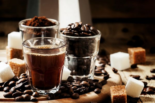 قهوه سیاه قهوه آسیاب شده دانه های قهوه روبوستا ایتالیایی فولادی