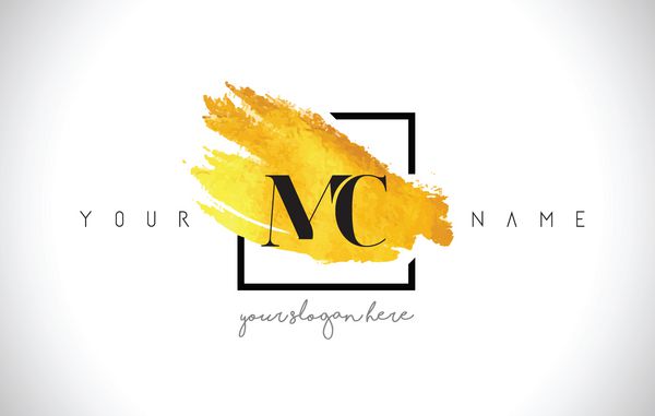 طراحی لوگوی حرف طلایی MC با قلم موی خلاقانه طلا