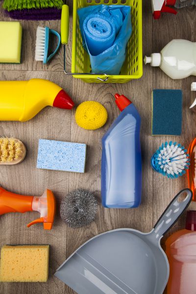 نظافت منزل با انواع وسایل نظافتی