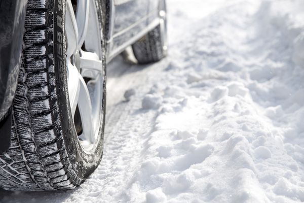 رانندگی با ماشین در زمستان با برف زیاد