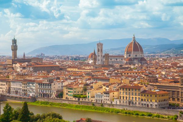 منظره شهری فلورانس با Duomo Santa Maria Del Fiore از Piazzale Michelangelo ایتالیا
