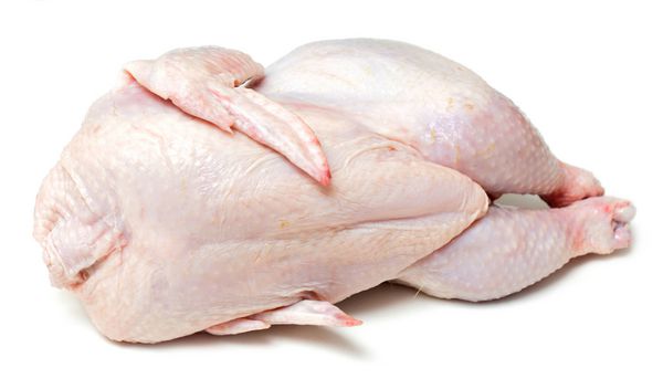 مرغ خام جدا شده روی سفید