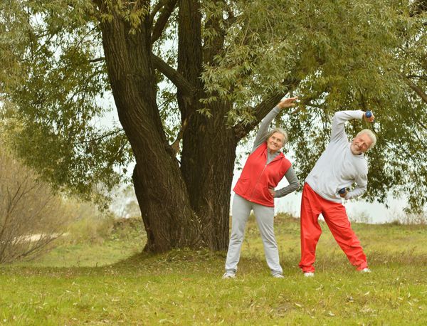 ورزش کردن زوج سالمند مناسب