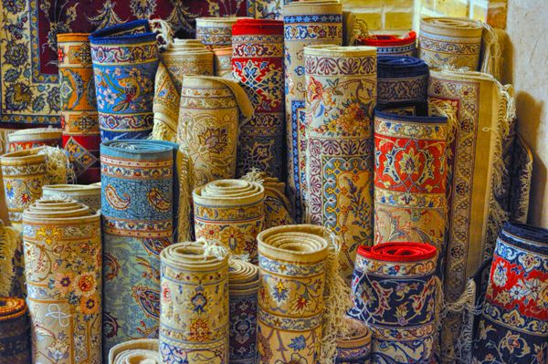 رول فرش ایرانی در ایران