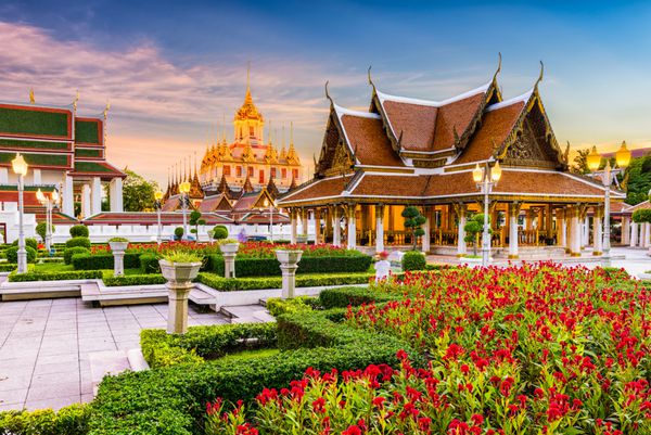 معبد فلزی لوها پراسات در بانکوک تایلند