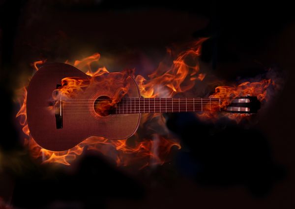 سوزاندن گیتار