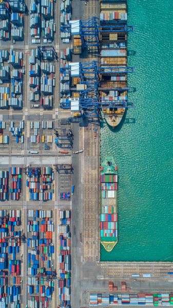 کشتی کانتینری در صادرات واردات و لجستیک تجاری