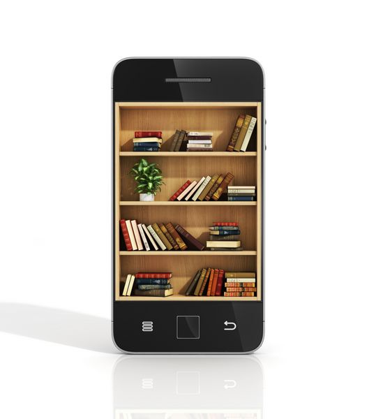 مفهوم کتاب الکترونیکی قفسه کتاب با کتاب در صفحه نمایش گوشی