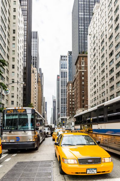 نیویورک ایالات متحده آمریکا 2015 سپتامبر 22 کابین تاکسی در خیابان 6 خیابان آمریكا طول 6 كیلومتر