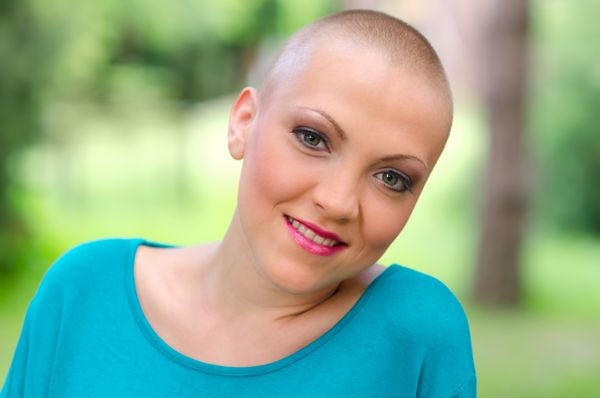مبارزه با سرطان مبارک و جوان پس از شیمیدرمانی موفق