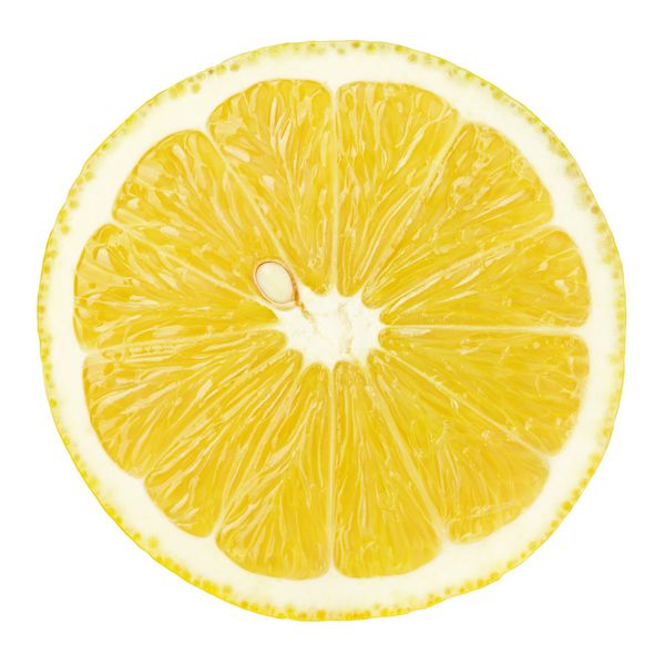 نمایش بالا از تکه شکل رسیده از میوه های مرکبات لیمو جدا شده بر روی زمینه سفید تکه لیمو با مسیر قطع