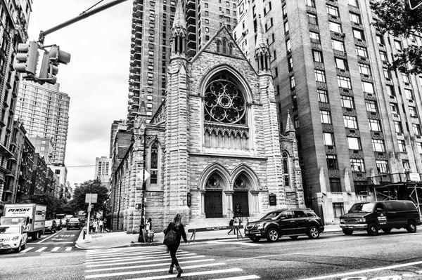 نیویورک ایالات متحده آمریکا 2015 سپتامبر 22 کلیسای هشتم خیابان منهتن خیابان 8 در محله روستای غرب در میدان ابیندون آغاز می شود