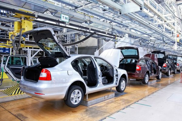 MLADA BOLESLAV جمهوری چک 16 آوریل Skoda Auto روز 20 فوریه سال 2012 انجمن فولکس واگن را در روز افتتاحیه در روز 16 آوریل 2011 در مالتا بولسکلا جشن می گیرد