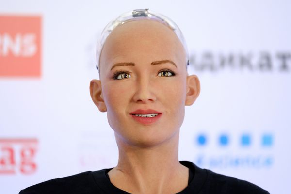 مسکو روسیه اکتبر 2017 ربات سوفیا انسانی در کنفرانس نوآوری های باز در تکنولوژیک Skolokovo