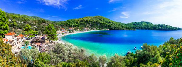 بهترین سواحل Skopelos Panormos خلیج زیبا جزیره Sporades جزیره یونان