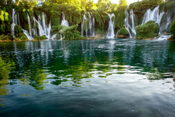منظره زیبا در آبشار کراچیچ در بوسنی و هرزگوین