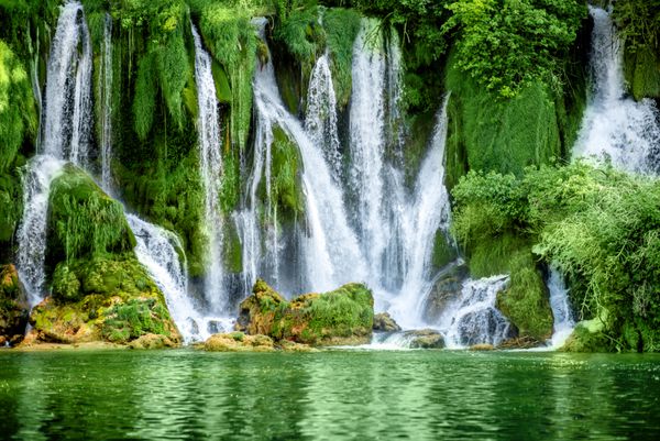 منظره زیبا در آبشار کراچیچ در بوسنی و هرزگوین