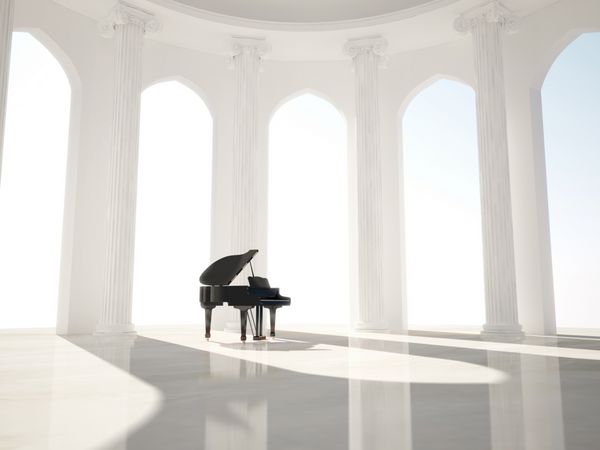 پیانو در داخل کلاسیک داخلی با ستون