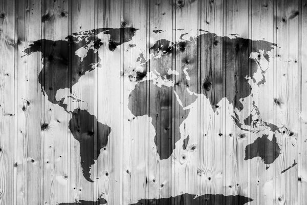 نقشه جهان بر روی دیوار چوبی تخته چوبی یکپارچهسازی با سیستمعامل فهرست