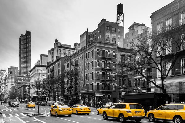 عکس کابین زرد در نیویورک سیتی در منهتن بالا