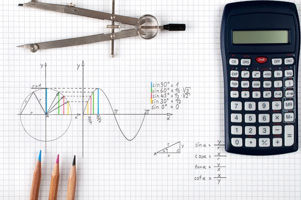 ریاضیات عملکرد سینوسی ماشین حساب قطب نما و مداد رنگی