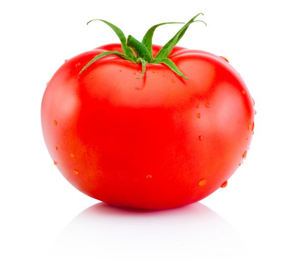 گوجه فرنگی شاداب قرمز جدا شده بر روی زمینه سفید