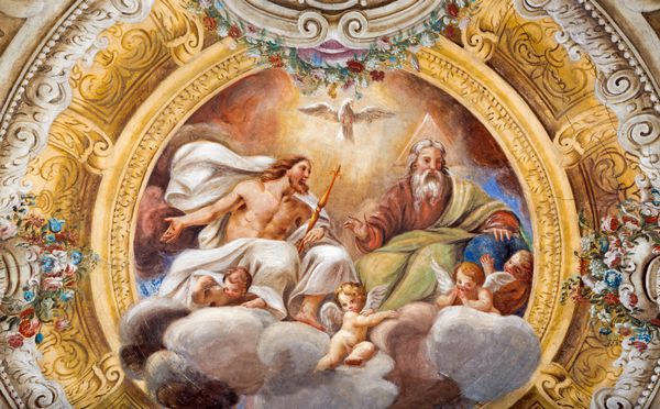 PARMA ایتالیا 16 آوریل 2018 نقاشی دیواری سقفی مقدس در کلیسا Chiesa di Santa Croce توسط دوربین Giovanni Maria Conti della 1614 1670
